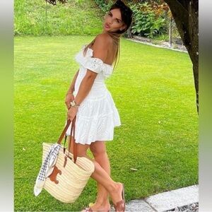 ZARA OFF SHOULDER emberoiderded midi dress blogger fav